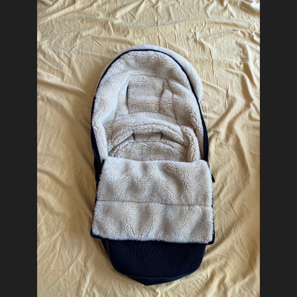 Joolz Sheepskin Footmuff